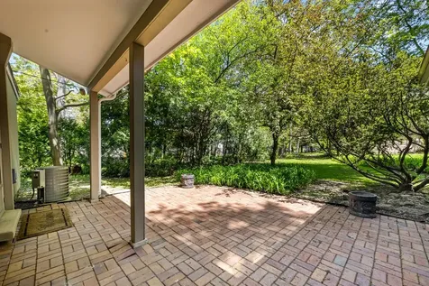 949 Ridgewood Drive Highland Park IL 60035