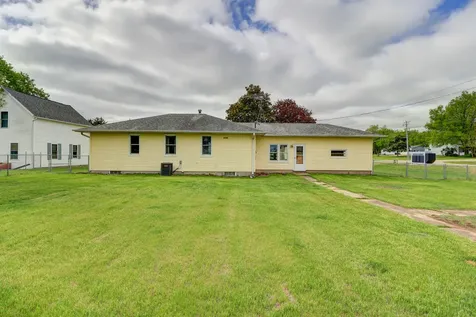 1134 West Main Street Thomson IL 61285