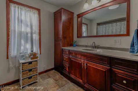 533 Bethany Road Sycamore IL 60178