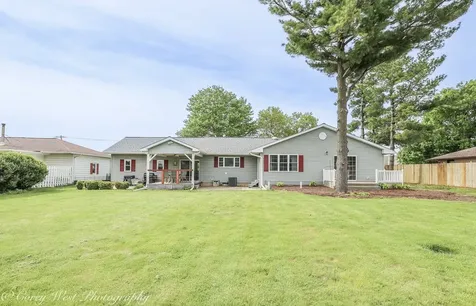 533 Bethany Road Sycamore IL 60178