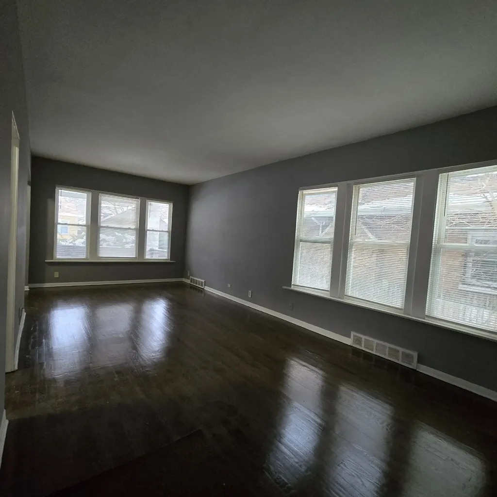 11250 South Parnell Avenue Chicago IL 60628
