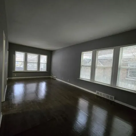 11250 South Parnell Avenue Chicago IL 60628