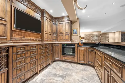 2220 Churchill Circle Libertyville IL 60048