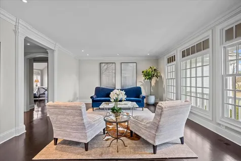 2220 Churchill Circle Libertyville IL 60048