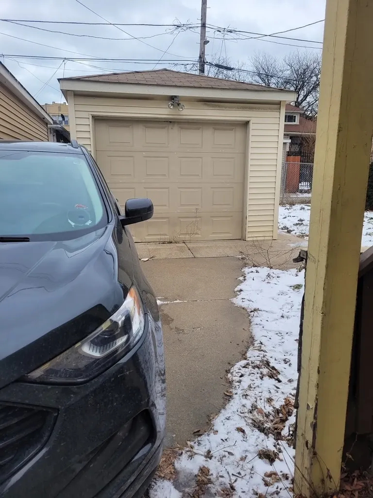 7639 South Cornell Avenue Chicago IL 60649