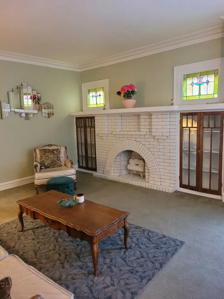 7639 South Cornell Avenue Chicago IL 60649