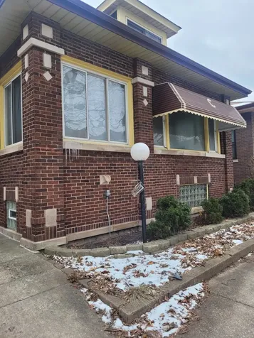 7639 South Cornell Avenue Chicago IL 60649