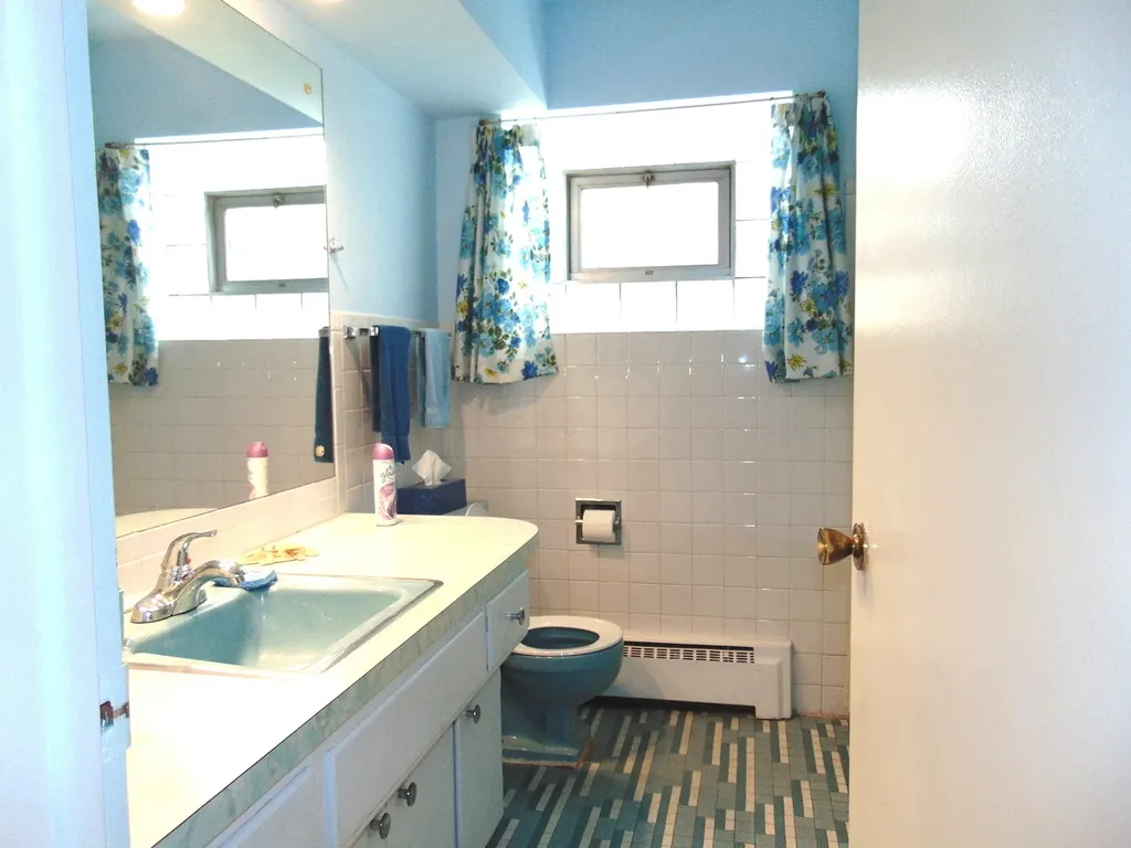 3044 North Kolmar Avenue Chicago IL 60641