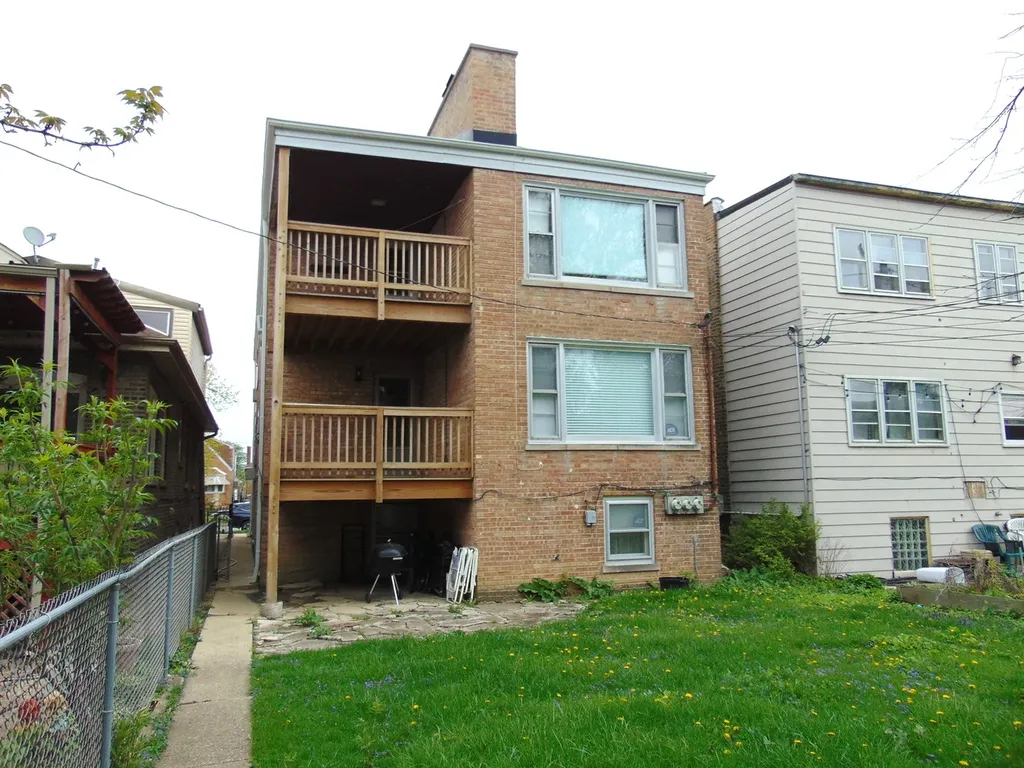 3044 North Kolmar Avenue Chicago IL 60641