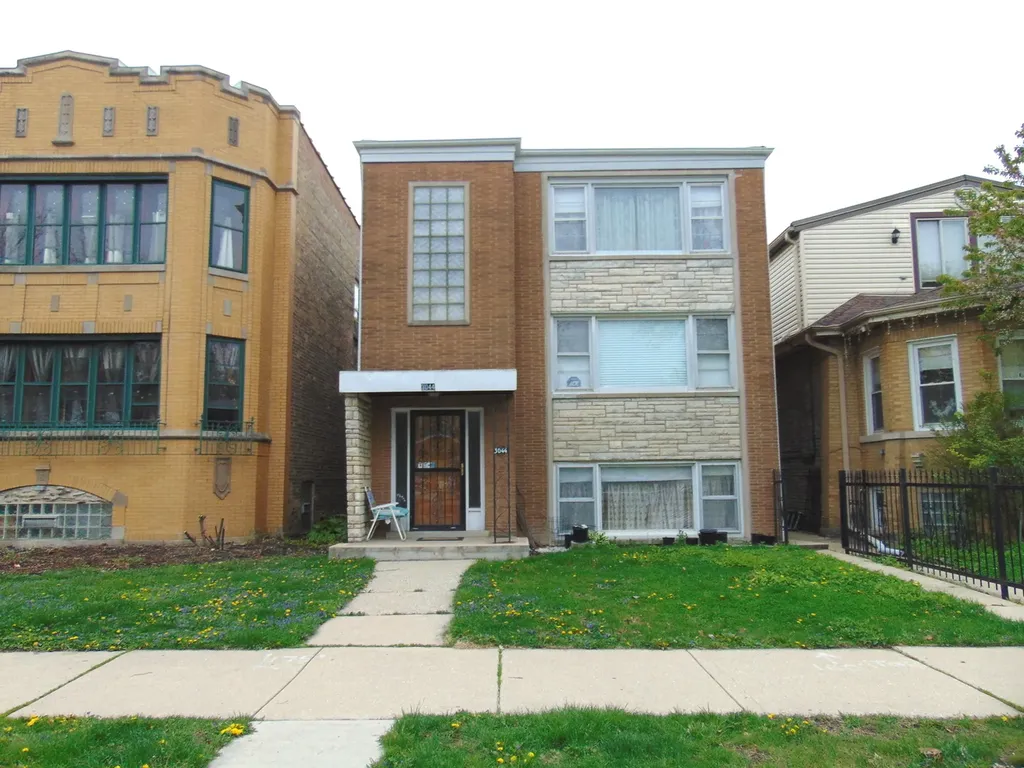 3044 North Kolmar Avenue Chicago IL 60641