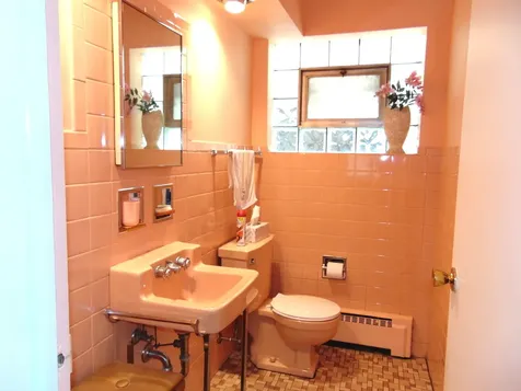 3044 North Kolmar Avenue Chicago IL 60641
