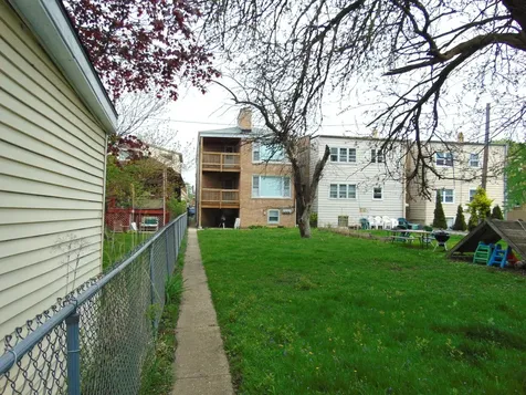 3044 North Kolmar Avenue Chicago IL 60641