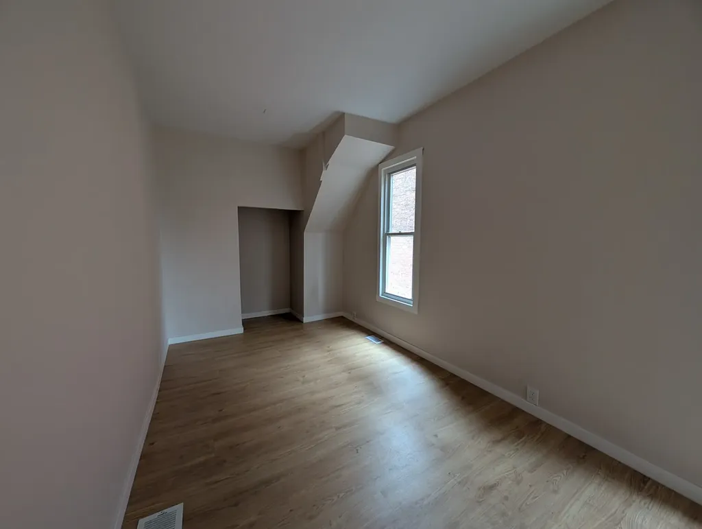 654 East 92nd Place Chicago IL 60619