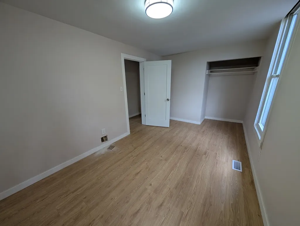 654 East 92nd Place Chicago IL 60619