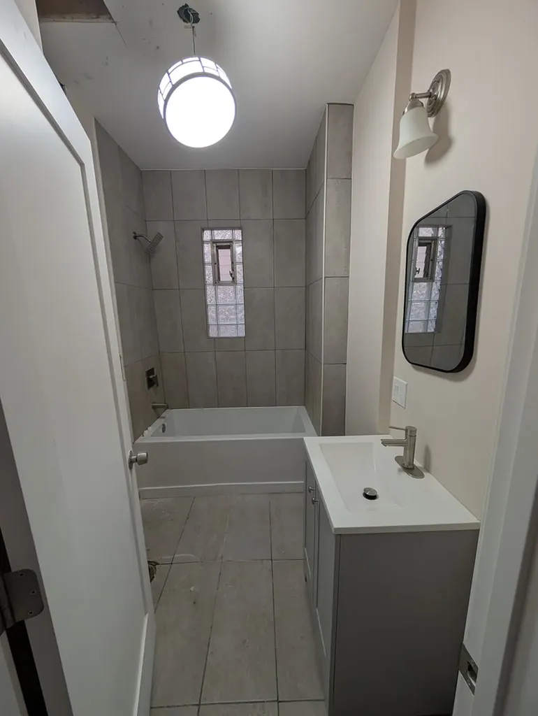654 East 92nd Place Chicago IL 60619