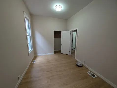 654 East 92nd Place Chicago IL 60619
