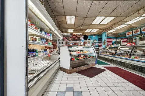 701 Devon Avenue Park Ridge IL 60068