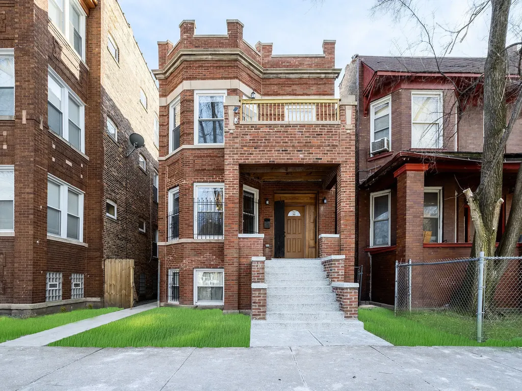 5033 West Washington Boulevard Chicago IL 60644