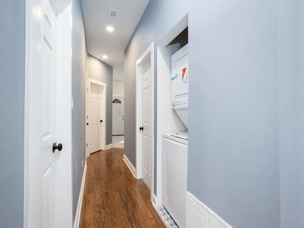 5033 West Washington Boulevard Chicago IL 60644