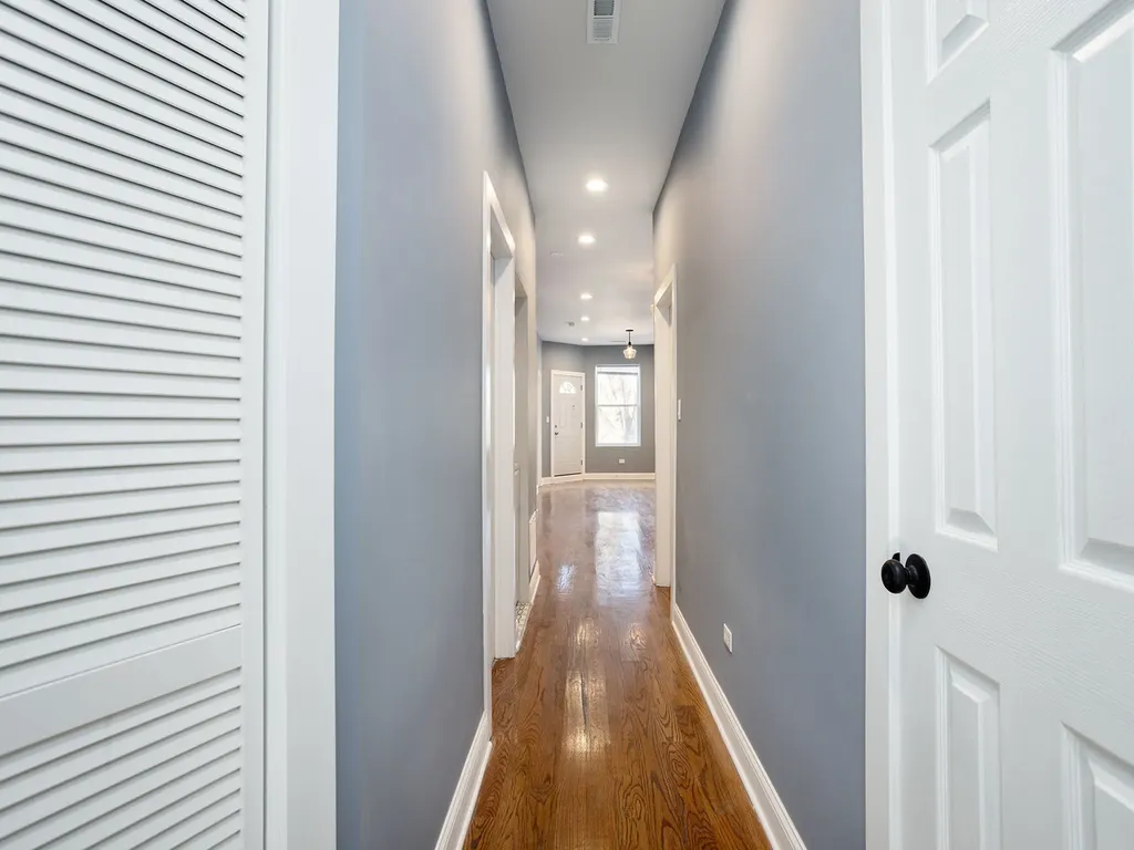 5033 West Washington Boulevard Chicago IL 60644
