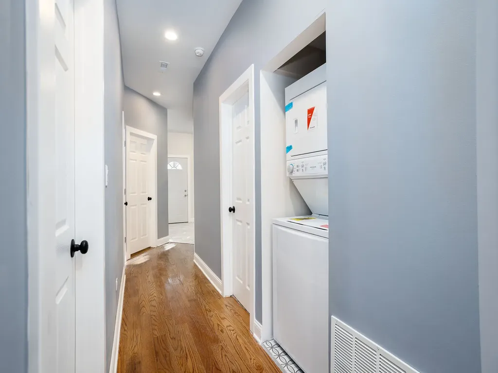 5033 West Washington Boulevard Chicago IL 60644