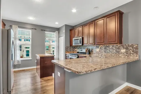 214 Lionel Drive Grayslake IL 60030