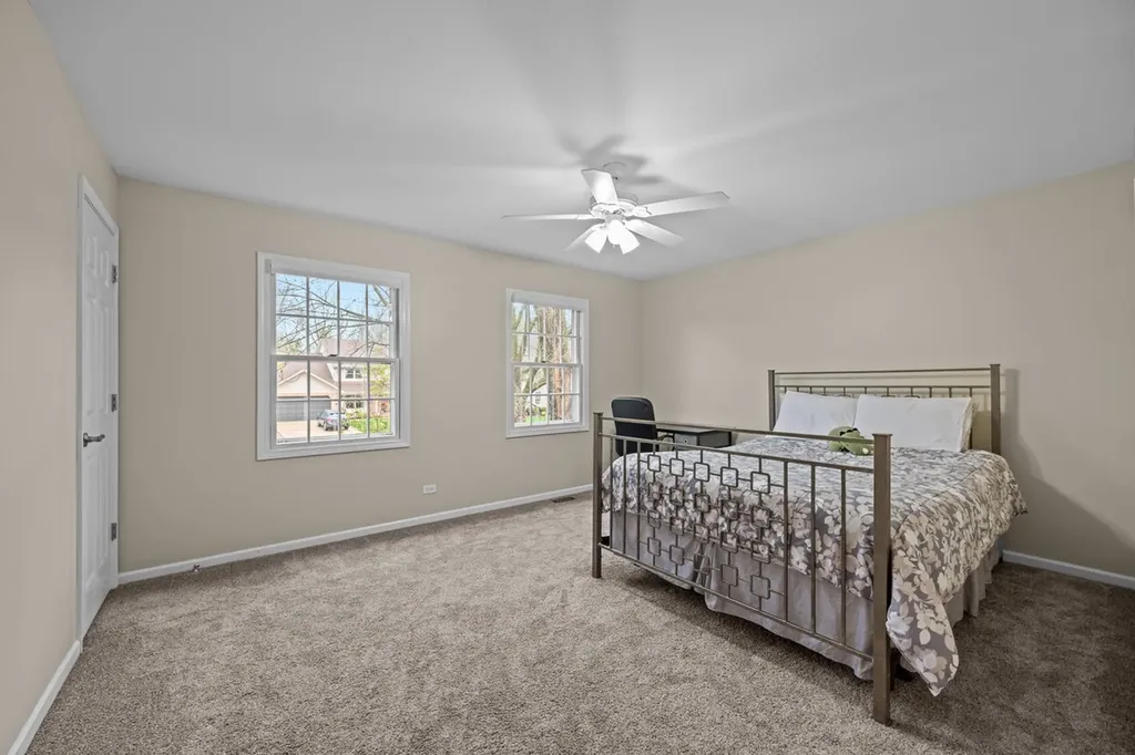 1002 Shimer Court Naperville IL 60565