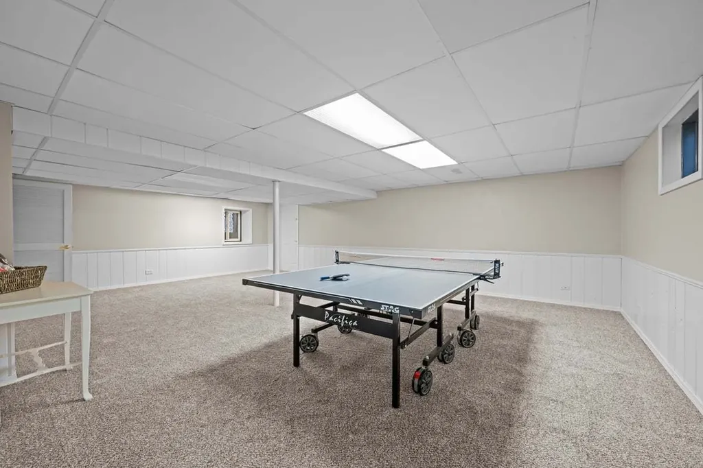 1002 Shimer Court Naperville IL 60565