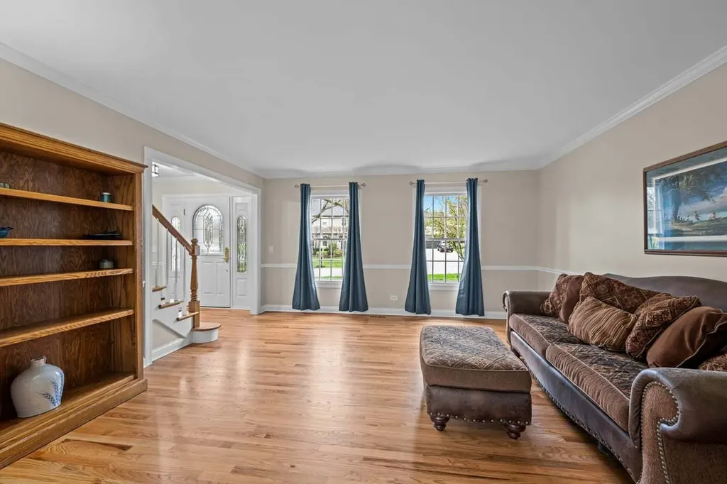 1002 Shimer Court Naperville IL 60565