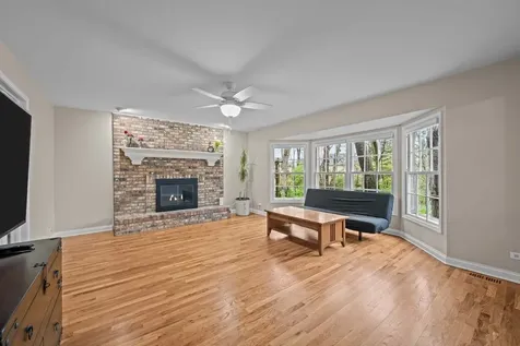 1002 Shimer Court Naperville IL 60565