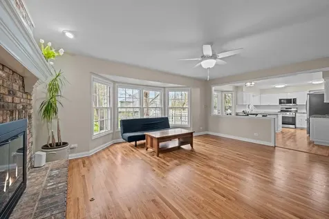 1002 Shimer Court Naperville IL 60565