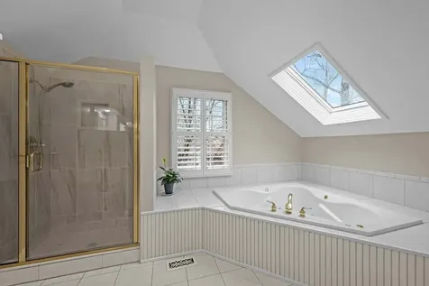 1002 Shimer Court Naperville IL 60565