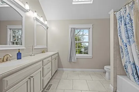 1002 Shimer Court Naperville IL 60565