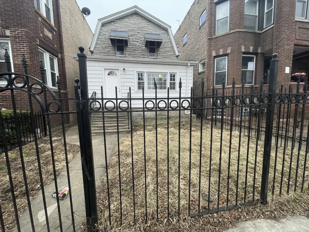 4913 West Jackson Boulevard Chicago IL 60644