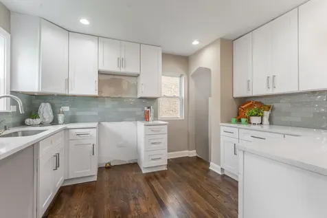 9332 South Bishop Street Chicago IL 60620