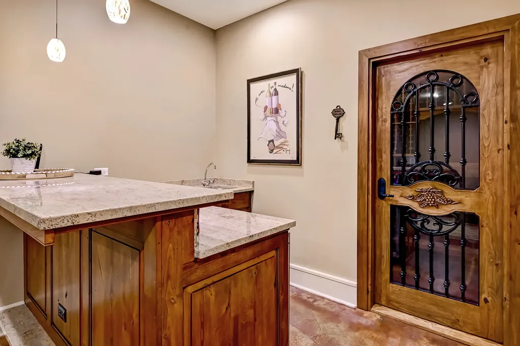 4739 Grand Avenue Western Springs IL 60558