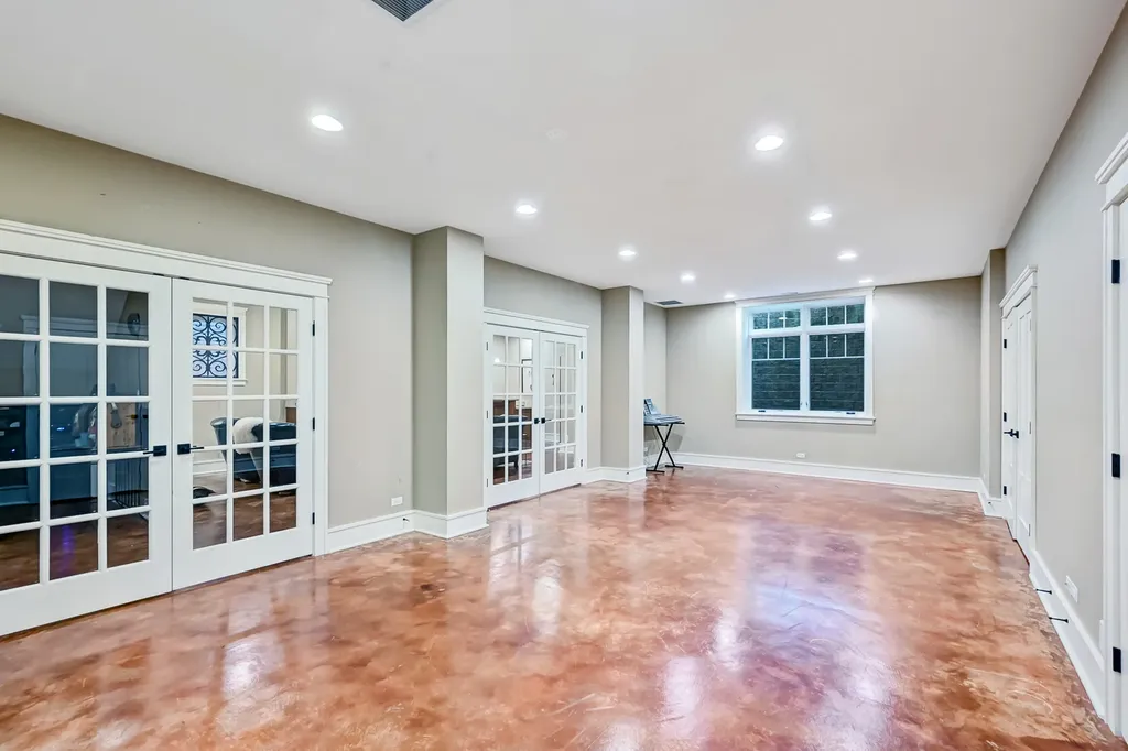 4739 Grand Avenue Western Springs IL 60558