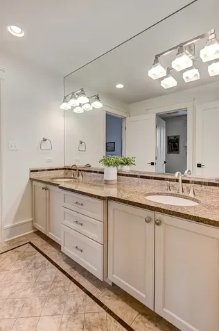 4739 Grand Avenue Western Springs IL 60558