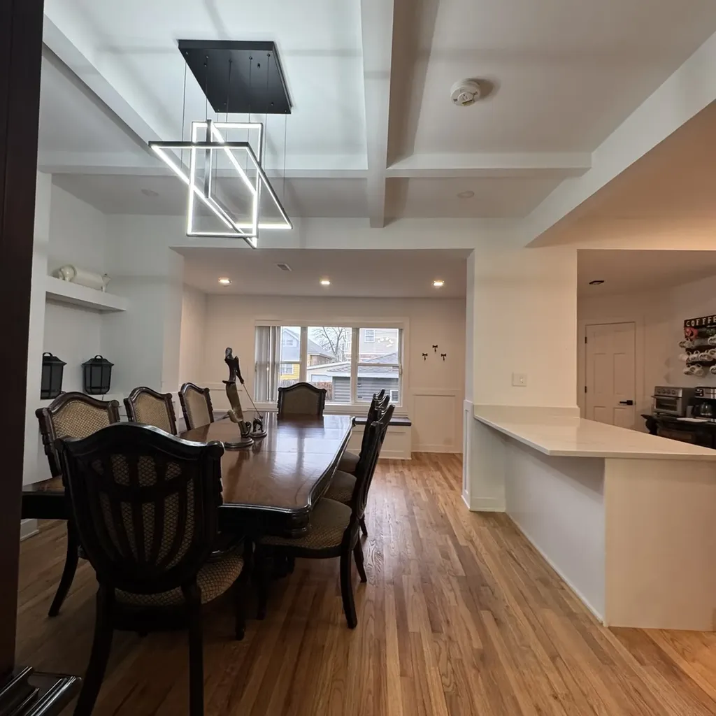 7804 South Paxton Avenue Chicago IL 60649