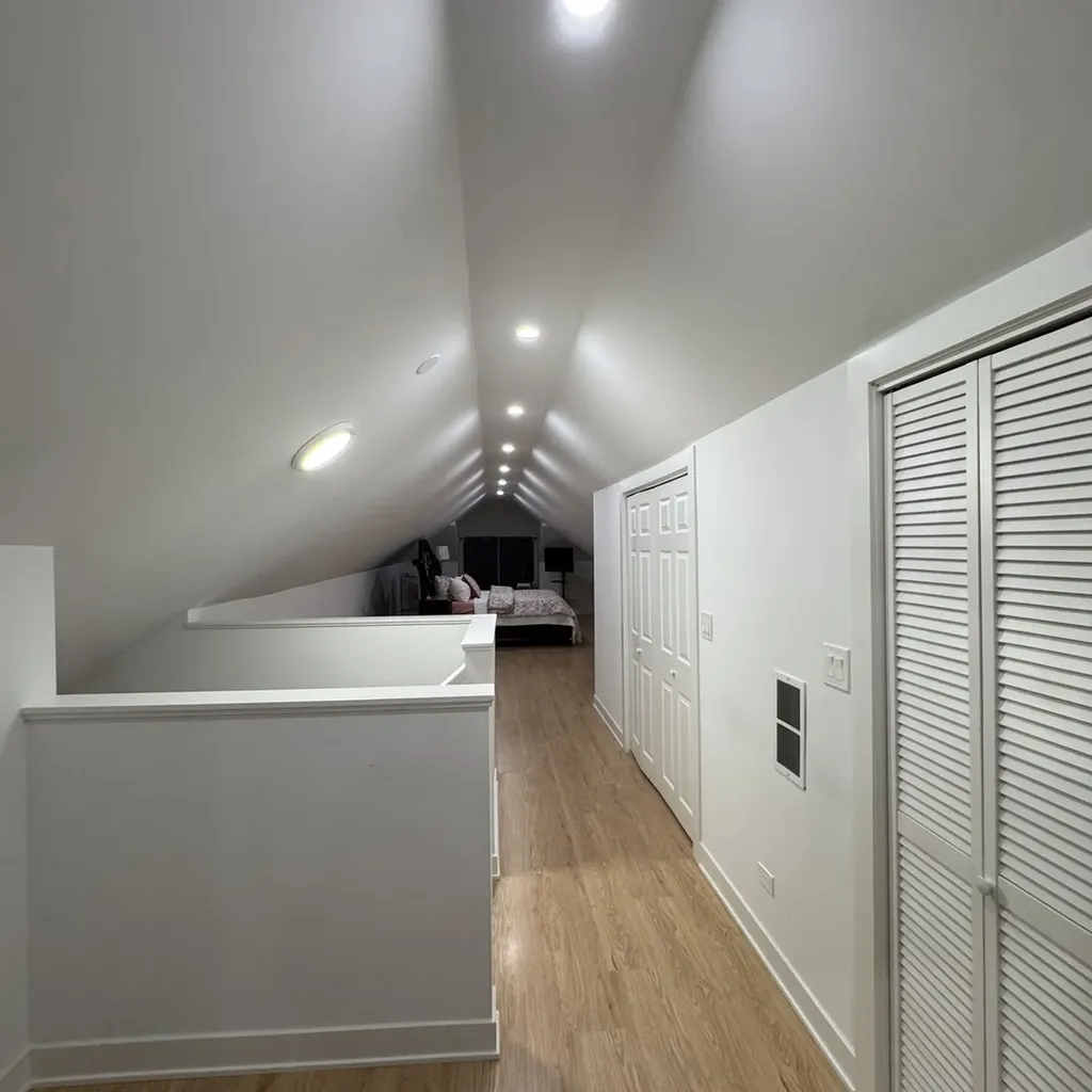 7804 South Paxton Avenue Chicago IL 60649