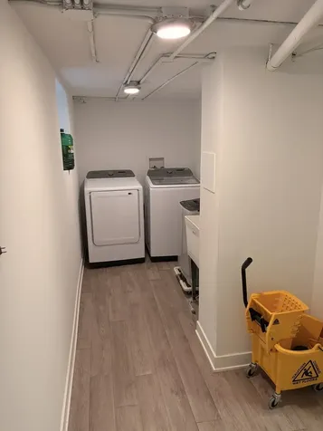 7804 South Paxton Avenue Chicago IL 60649