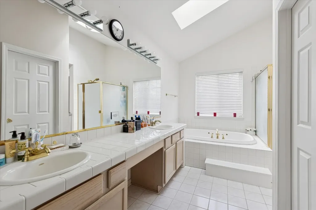 1618 Astor Avenue Oakbrook Terrace IL 60181