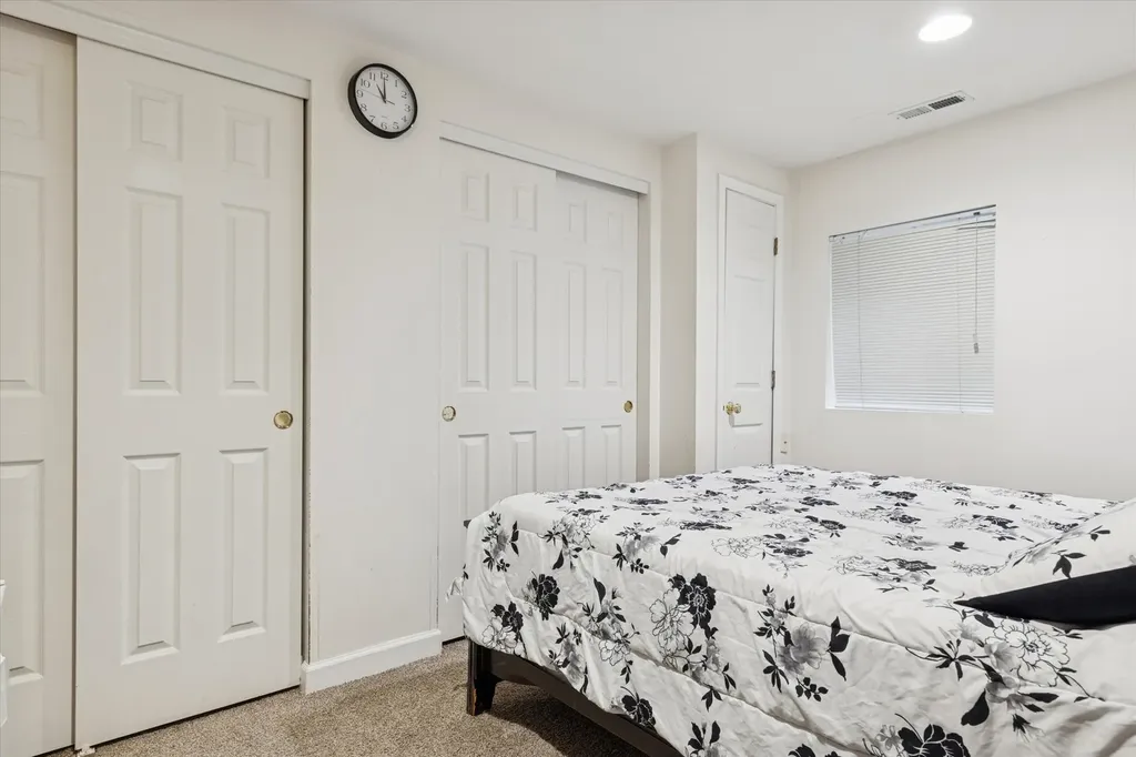 1618 Astor Avenue Oakbrook Terrace IL 60181