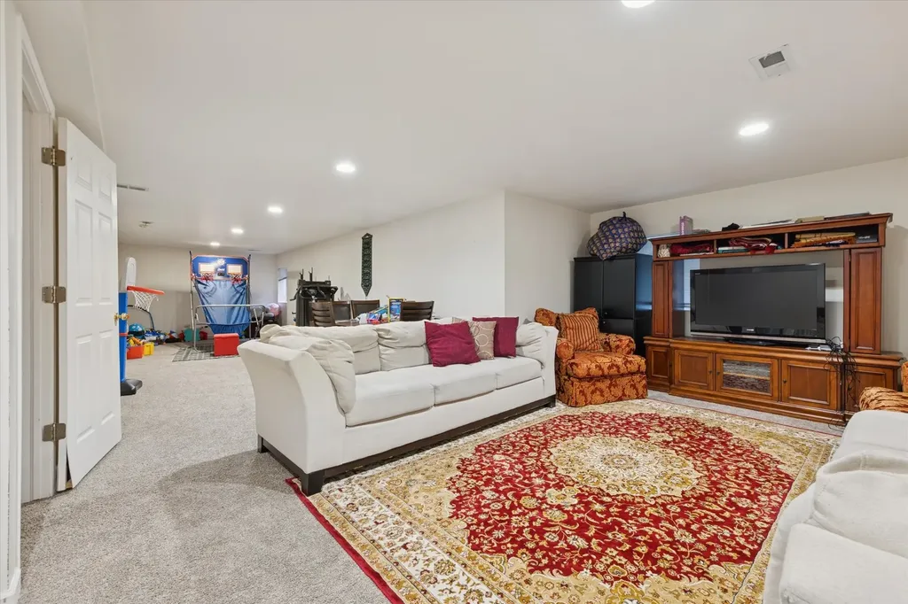 1618 Astor Avenue Oakbrook Terrace IL 60181