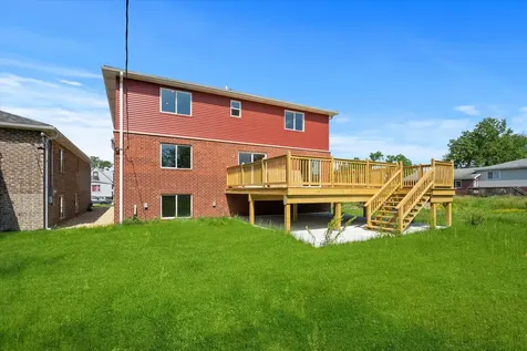 15243 7TH Avenue Phoenix IL 60426