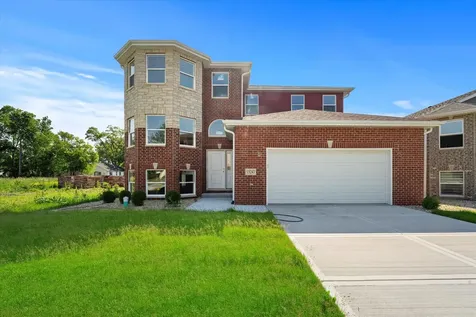 15243 7TH Avenue Phoenix IL 60426