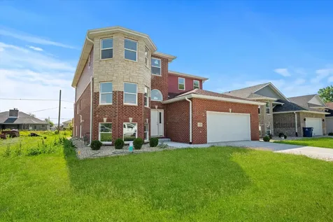 15243 7TH Avenue Phoenix IL 60426