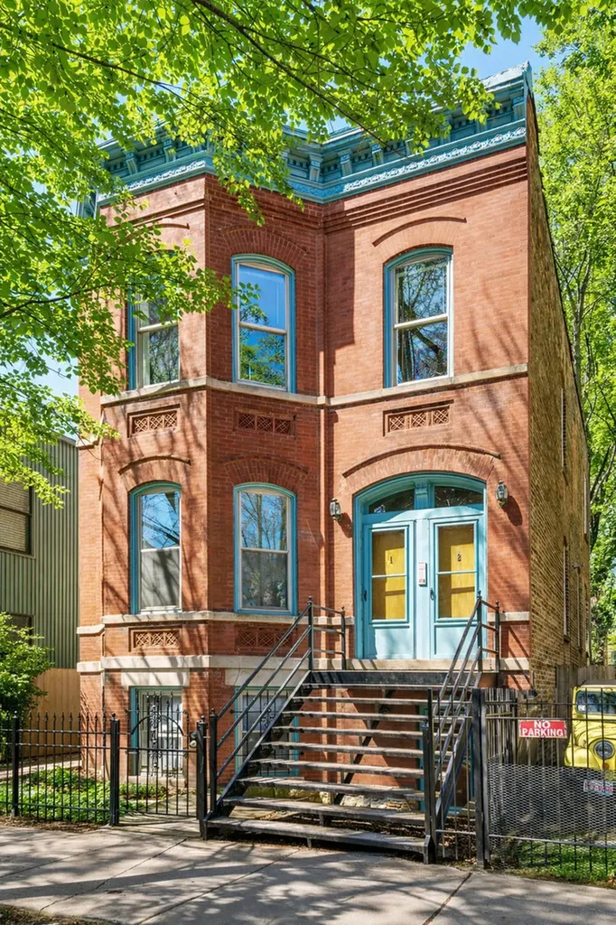 1236 North Marion Court Chicago IL 60622