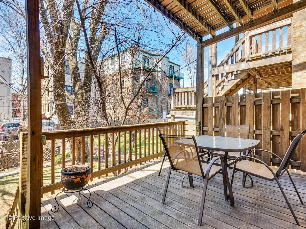1236 North Marion Court Chicago IL 60622