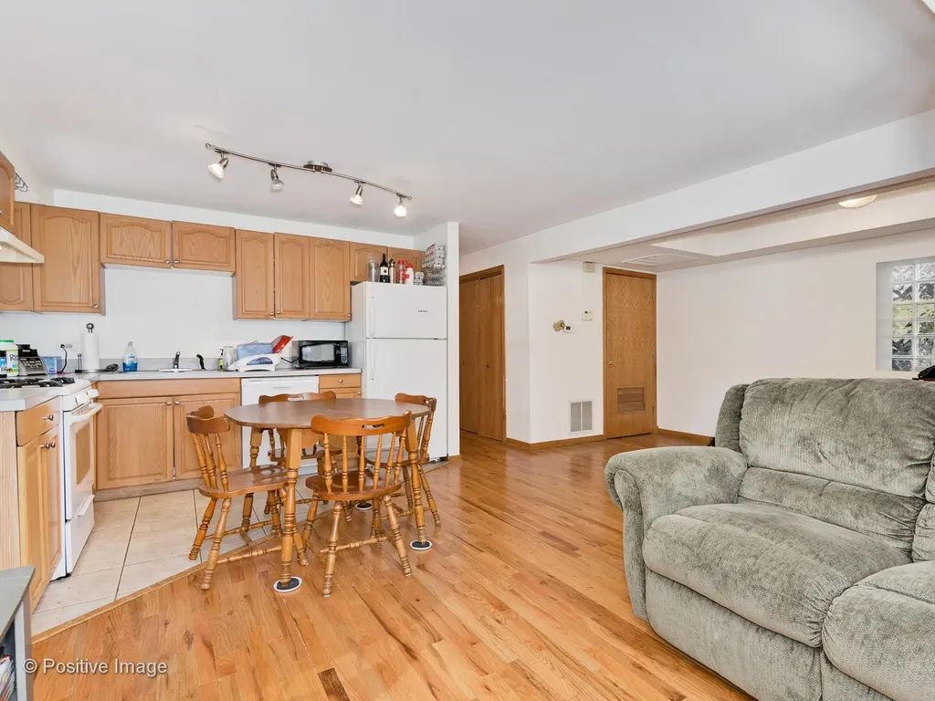1236 North Marion Court Chicago IL 60622